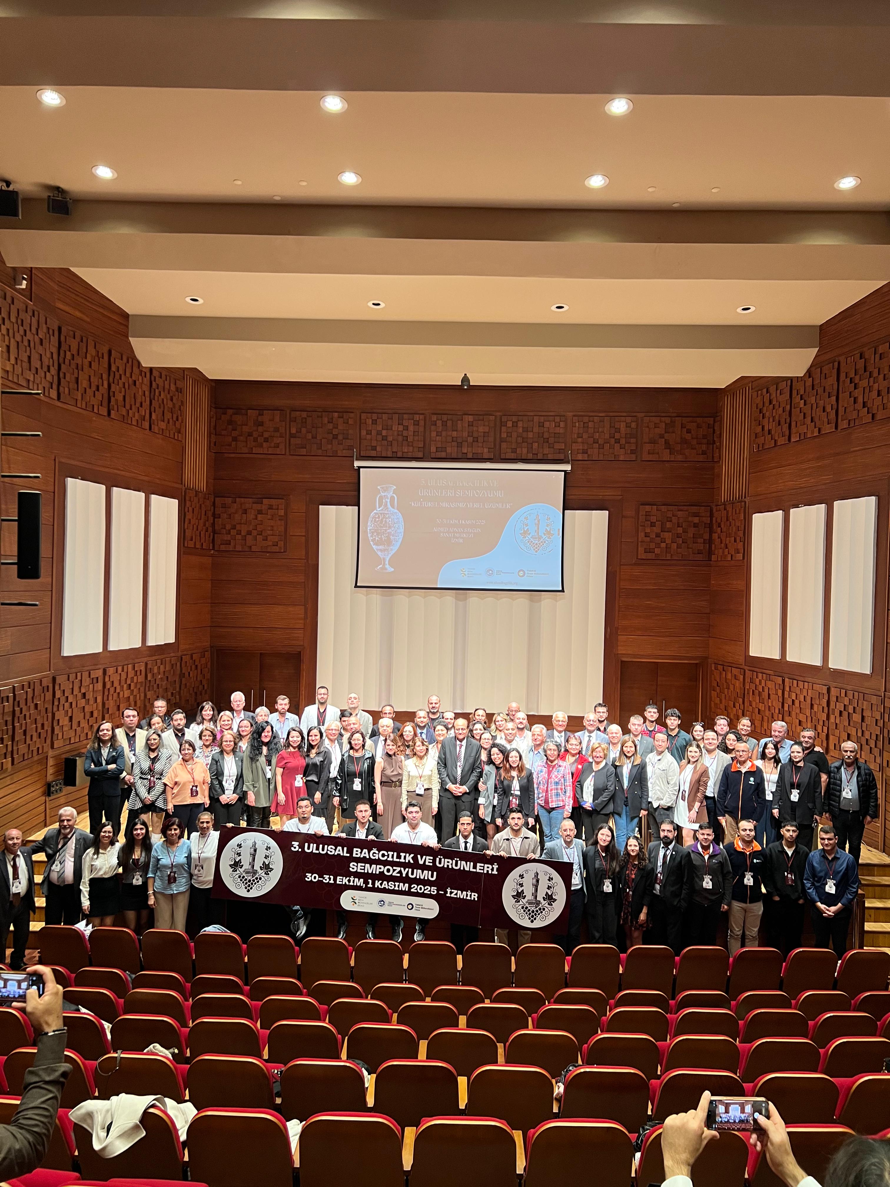 3. ULUSAL BAĞCILIK VE ÜRÜNLERİ SEMPOZYUMUNA KATILDIK