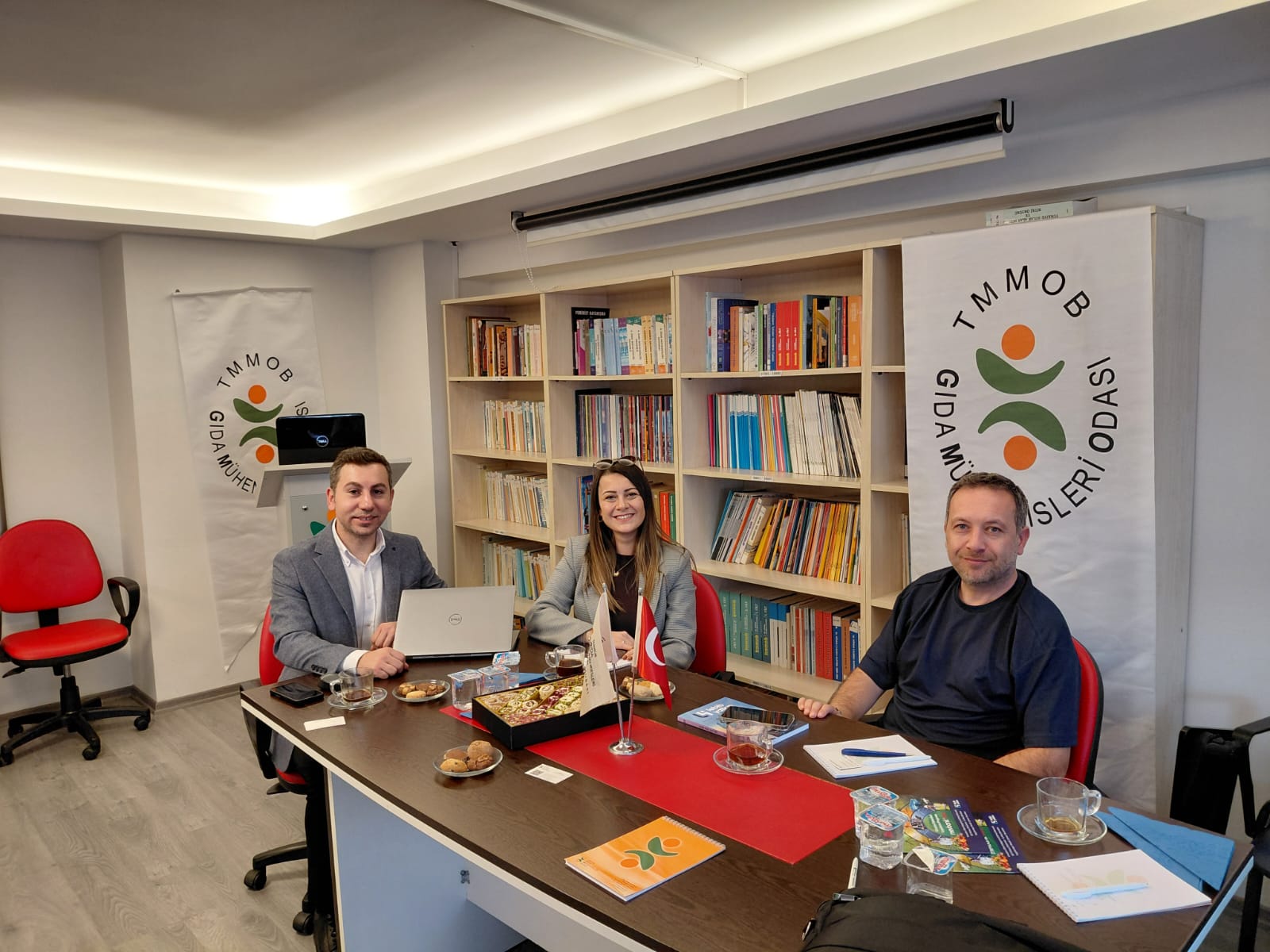 LEBİB YALKIN EKİBİ ŞUBEMİZİ ZİYARET ETTİ