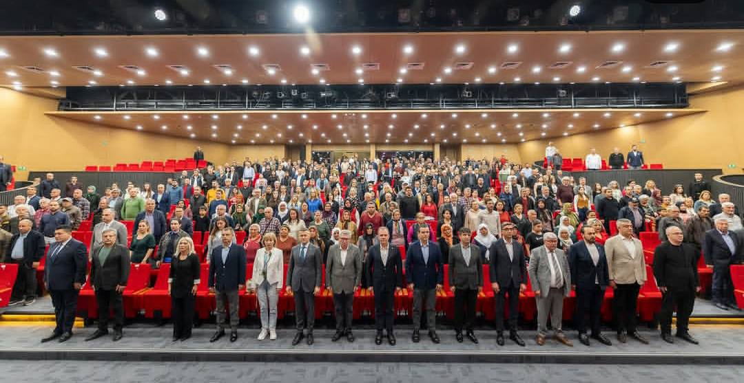 Mersin Şubemizin paydaşı olduğu "Üretmezsek Tükeniriz" Paneline Oda 2. Başkanımız Şehmus Alparslan ile Adana Şube Başkanımız Levent Yergök katılım sağladı.
