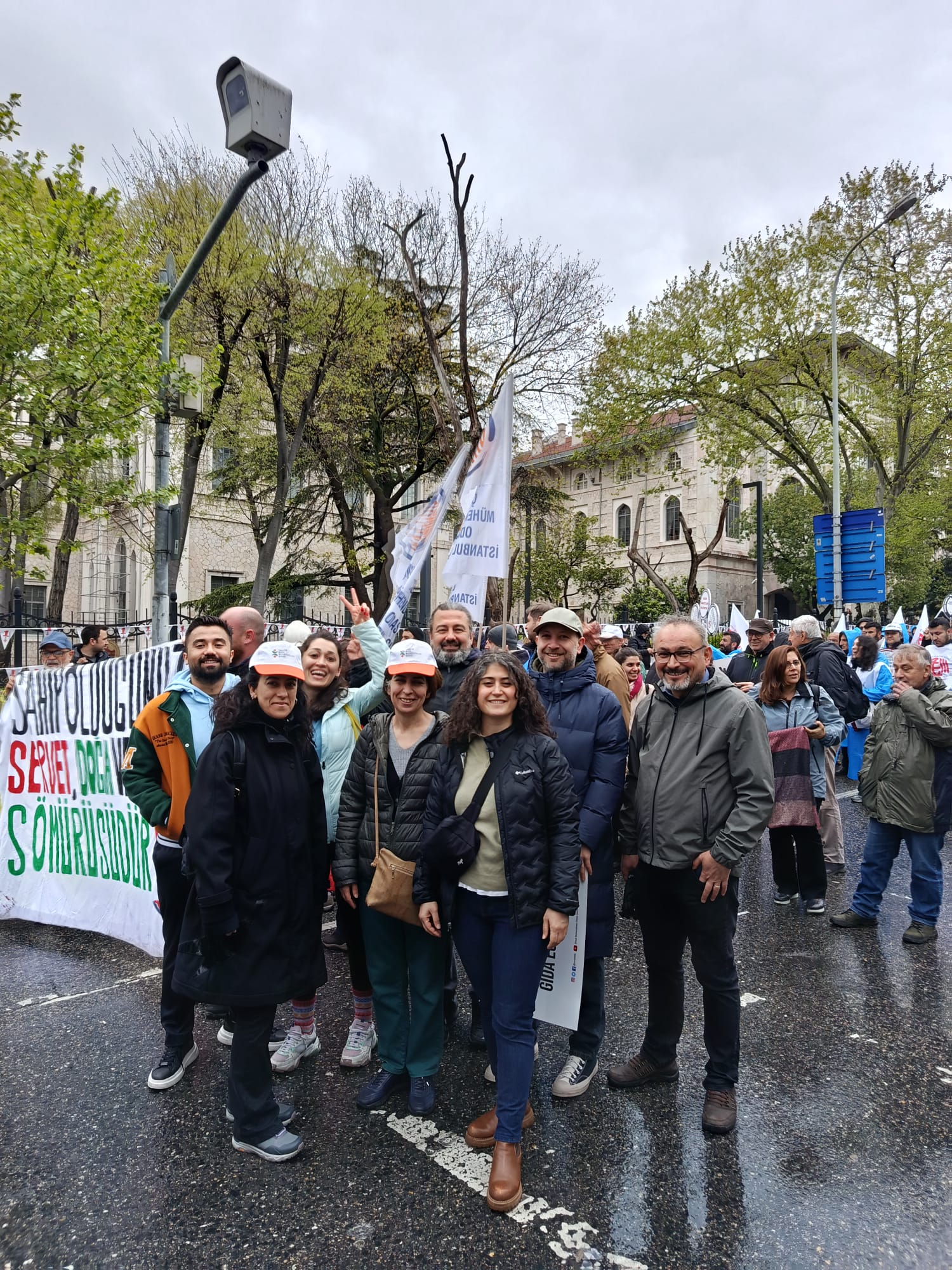 1 MAYIS EMEK, BİRLİK, MÜCADELE VE DAYANIŞMA GÜNÜ’NDE ALANLARDAYDIK!
