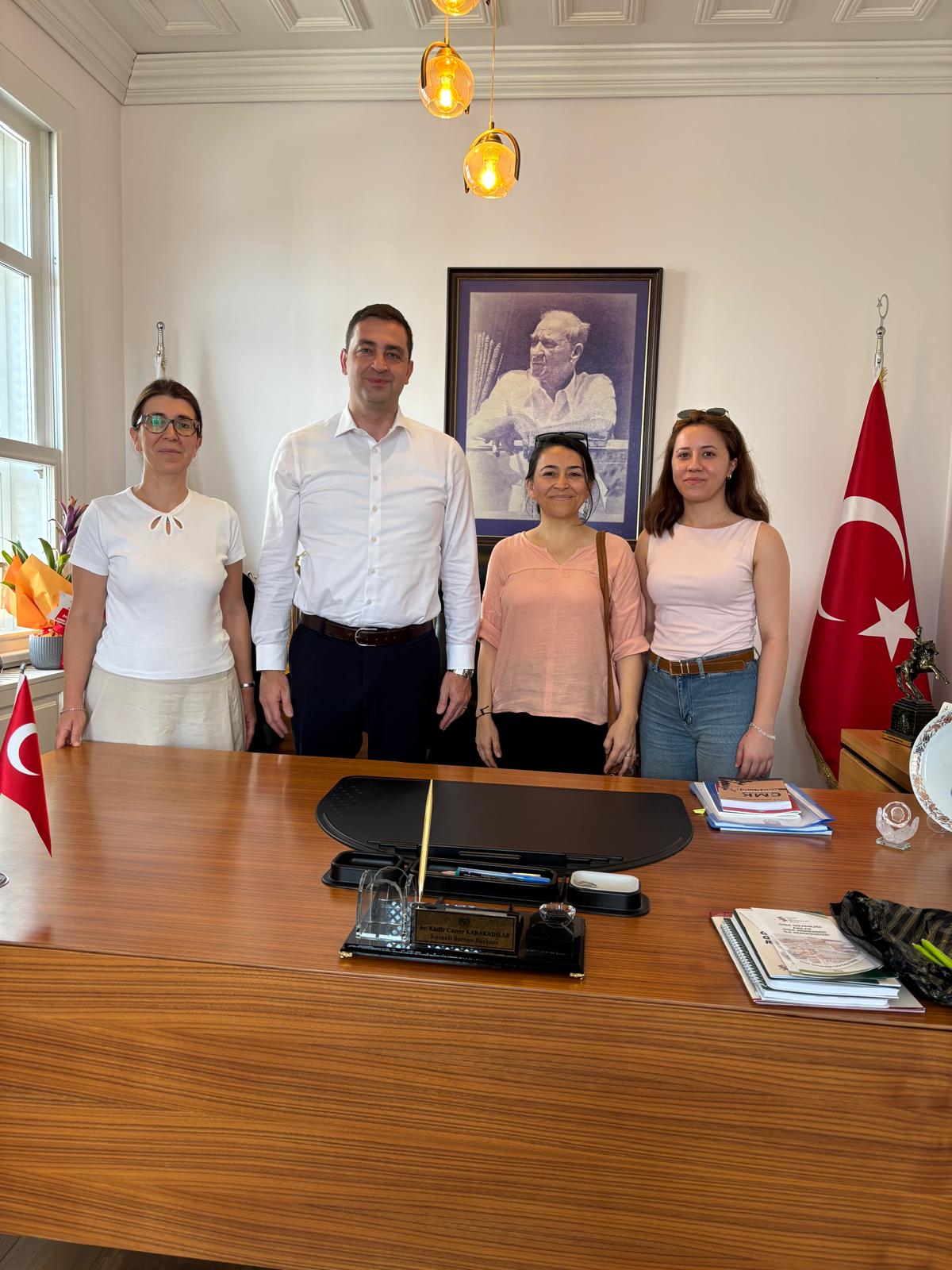 Kocaeli Akademik Odalar Birliği bileşenlerinden Kocaeli Barosu ve Kocaeli Veteriner Hekimler Odası'nı ziyaret gerçekleştirdik.