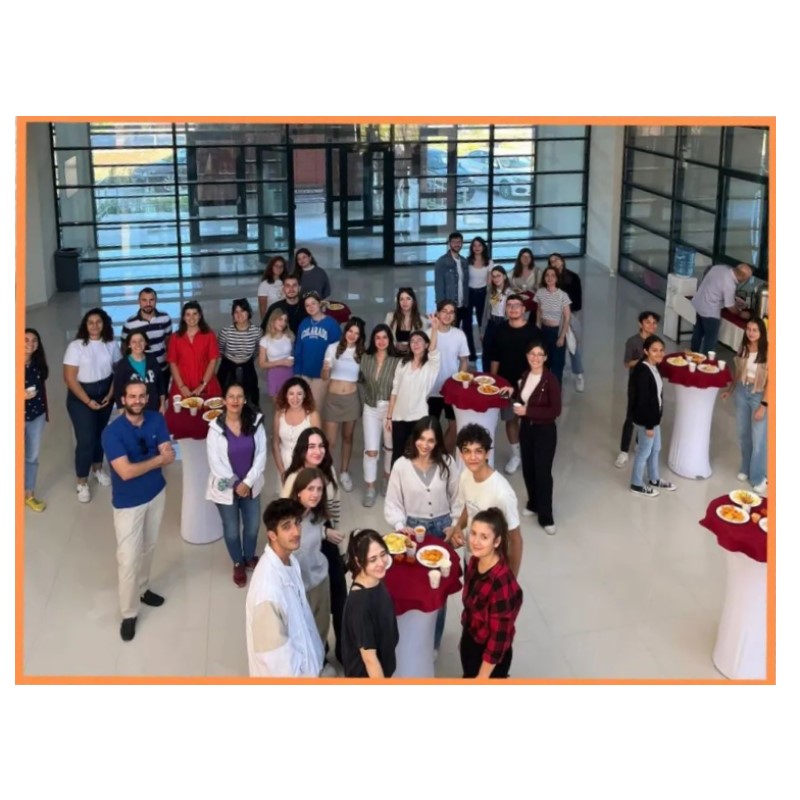 İYTE ÖĞRENCİ TEMSİLCİLİĞİ TANIŞMA KOKTEYLİ DÜZENLENDİ 