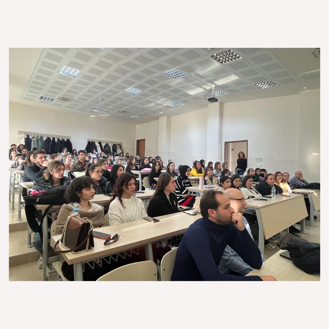 MCBÜ İLE BİRLİKTE MESLEKİ ÖRGÜTLENMENİN ÖNEMİ VE ÖZLÜK HAKLARI SEMİNERİ DÜZENLEDİK