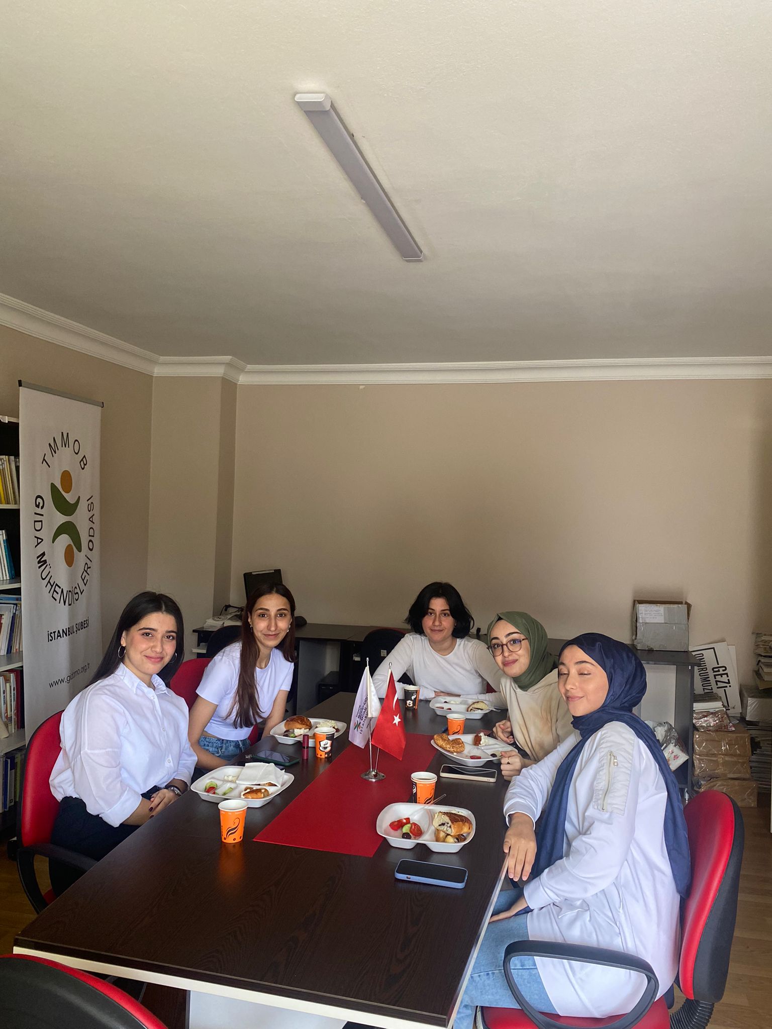 TMMOB GIDAMO İSTANBUL YTÜ ÖĞRENCİ TEMSİLCİLİĞİMİZ  KAHVALTIDA BULUŞTU!