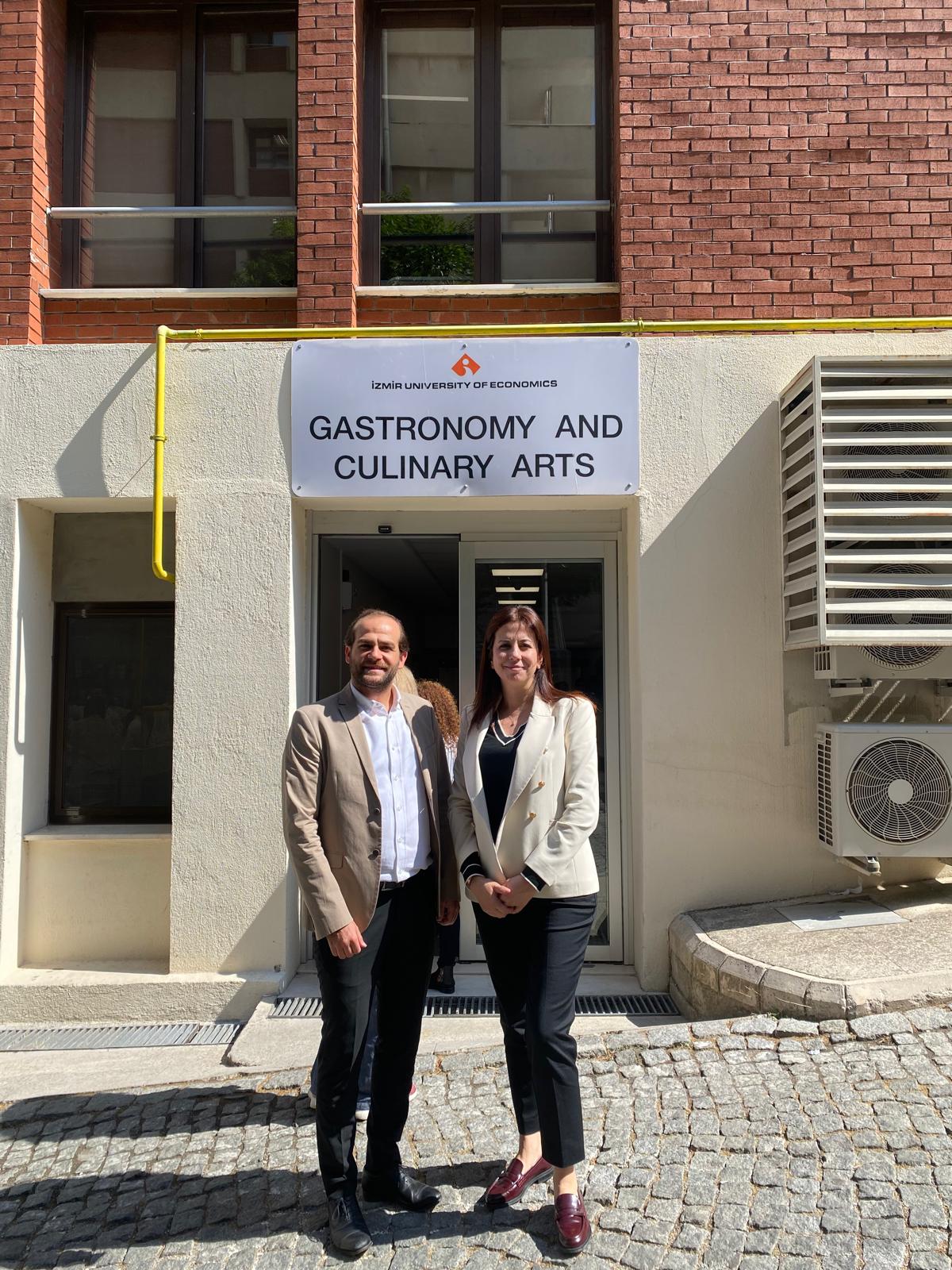 İEÜ GASTRONOMİ BÖLÜMÜ AÇILIŞ DERSİNE KATILDIK