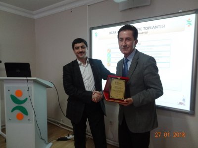 İSTANBUL ŞUBEMİZ 6 DÖNEM YÖNETİM KURULUNA TEŞEKKÜR PLAKETİ VERİLMİŞTİR 