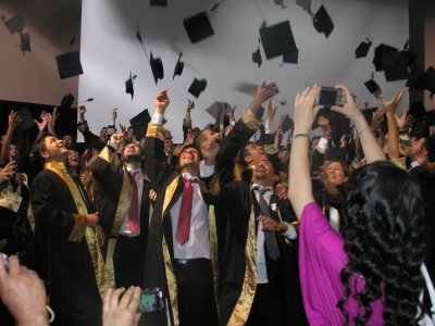 AKDENİZ ÜNİVERSİTESİ GIDA MÜHENDİSLİĞİ BÖLÜMÜ 20102011 EĞİTİM ÖĞRETİM YILI GELENEKSEL MEZUNİYET TÖRENİ