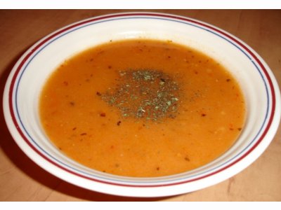 EVRENSEL: İÇİNDE8216;18 DOKTOR’ OLAN ÇORBA: TARHANA