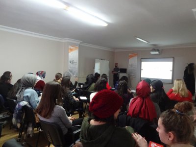 ÖĞRENCİ ÜYELERİMİZE YÖNELİK ALERJEN YÖNETİMİ SEMİNERİ GERÇEKLEŞTİRİLMİŞTİR