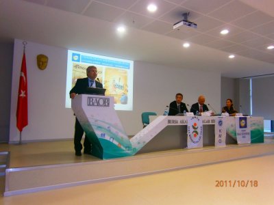 BURSA’DA8220;AÇLIĞA KARŞI YAYGIN ÜRETİM HAKÇA BÖLÜŞÜM’’ PANELİ DÜZENLENDİ