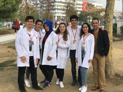 DÜNYA GIDA GÜNÜNÜ KENTİN MEYDANLARINDA KUTLADIK