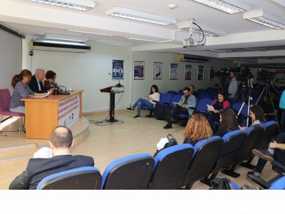 TMMOB GIDAKİMYAZİRAAT MÜHENDİSLERİ ODASI İST ŞUBELERİ VE TMMOB İST İKKISPANAK TÜKETİMİNDEN KAYNAKLI YAŞANILAN GIDA ZEHİRLENMELERİ ÖZELİNDE GIDA GÜVENLİĞİ SORUNLARI VE ÇÖZÜM ÖNERİLERİ KONULU ORTAK BASIN TOPLANTISI GERÇEKLEŞTİRDİ