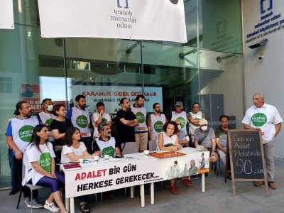 HUKUKSUZ GEZİ TUTUKLAMALARINA KARŞI ADALET NÖBETİMİZ DEVAM EDİYOR