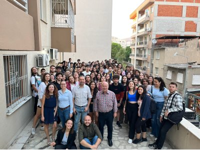 EGE ÜNİVESTİTESİ ÖĞRENCİ TEMSİLCİLİĞİ TANIŞMA KOKTEYLİ DÜZENLENDİ