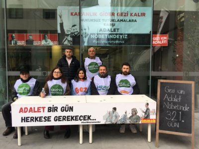 HUKUKSUZ GEZİ TUTUKLAMALARINA KARŞI ADALET NÖBETİMİZ DEVAM EDİYOR