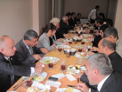 CHP İSTANBUL İL BAŞKANI VE PARTİ ÜYELERİ İLE YÖNETİM KURULUMUZ KAHVALTIDA BULUŞTU