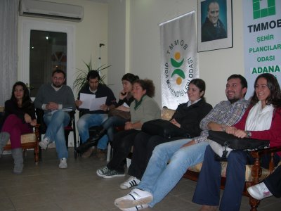 21122012 TARİHİNDEDÜZENLEDİĞİMİZ SÖYELEŞİDE YÖNETİM KURULU ÜYEMİZ FADİM YAPAR YURDACAN CV HAZIRLAMA İLE İGİLİ BİLGİVERDİ
