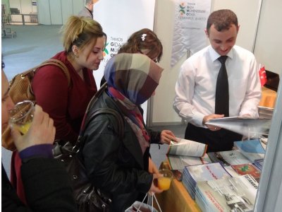 CNREXPOEDT FUARINDA 18 MART ÜNİVERSİTESİ GIDA MÜHENDİSLİĞİ BÖLÜM BAŞKAN YARDIMCISI ÖĞRETİM GÖREVLİLERİ VE ÖĞRENCİLERİİLE BERABERDİK