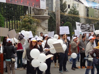 14 NİSAN 2013 PAZAR GÜNÜ MESLEĞİMİZ İÇİN TAKSİMDEYDİK