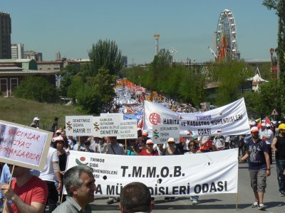 1 MAYIS EMEK VE DAYANIŞMA GÜNÜNDE ALANLARDAYDIK 