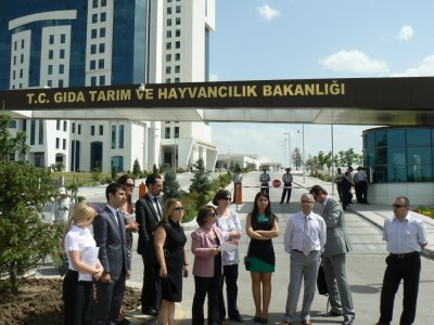 GIDA TARIM VE HAYVANCILIK BAKAN YARDIMCISI İLE GÖRÜŞTÜK
BAKANLIK ÖNÜNDE BASIN AÇIKLAMASI YAPTIK
