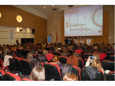 MÜHENDİS MİMAR ŞEHİR PLANCISI KADINLAR TMMOB KADIN KURULTAYI’NDA BULUŞTU