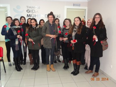 8 MART DÜNYA EMEKÇİ KADINLAR GÜNÜ