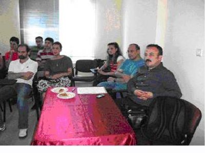 SALI SÖYLEŞİSİ:FOOD INC FİLM GÖSTERİMİ 