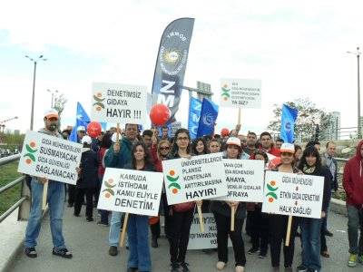 1 MAYIS EMEK VE DAYANIŞMA GÜNÜNDE ALANLARDAYDIK 