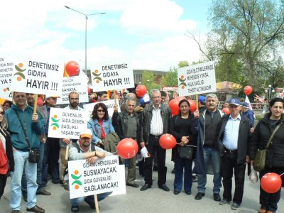 1 MAYIS EMEK VE DAYANIŞMA GÜNÜNDE ALANLARDAYDIK 