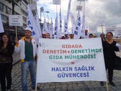 HAKLI TALEPLERİNİ DUYURACAĞIN GÜNÜN ADIDIR 1 MAYIS