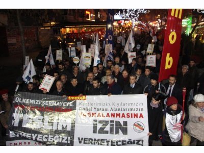 TORBA YASAYA KARŞI MEŞALELİ YÜRÜYÜŞ GERÇEKLEŞTİRDİK