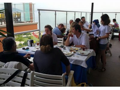 BÜYÜKADA`DA KAHVALTIDA BULUŞTUK