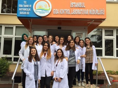 İSTANBUL AYDIN ÜNİVERSİTESİ ÖĞRENCİ TEMSİLCİLİĞİ GIDA TARIM VE HAYVANCILIK BAKANLIĞI İSTANBUL GIDA KONTROL LABORATUVAR MÜDÜRLÜĞÜNE TEKNİK GEZİ GERÇEKLEŞTİRDİ
