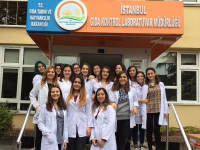 İSTANBUL AYDIN ÜNİVERSİTESİ ÖĞRENCİ TEMSİLCİLİĞİ GIDA TARIM VE HAYVANCILIK BAKANLIĞI İSTANBUL GIDA KONTROL LABORATUVAR MÜDÜRLÜĞÜNE TEKNİK GEZİ GERÇEKLEŞTİRDİ