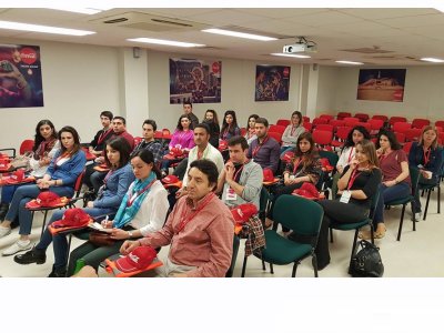 MESLEK KOÇLUĞU PROJESİ KAPSAMINDA COCA COLABURSA FABRİKASINA TEKNİK GEZİ GERÇEKLEŞTİRİLDİ