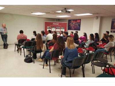 MESLEK KOÇLUĞU PROJESİ KAPSAMINDA COCA COLABURSA FABRİKASINA TEKNİK GEZİ GERÇEKLEŞTİRİLDİ