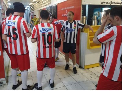 FUTBOL TURNUVAMIZIN 1 HAFTA KARŞILAŞMALARI TAMAMLANDI