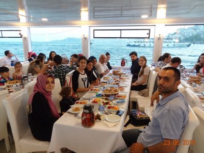 GEMİDE İFTAR YEMEĞİ GERÇEKLEŞTİRİLDİ