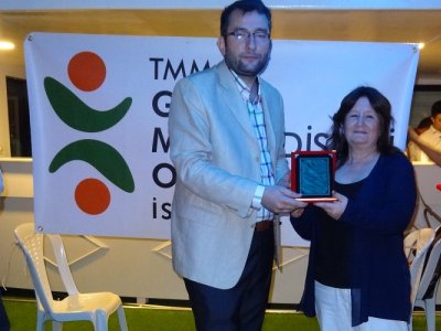 MESLEKTE 30 VE 35 YILINI DOLDURAN ÜYELERİMİZE PLAKET VERİLDİ