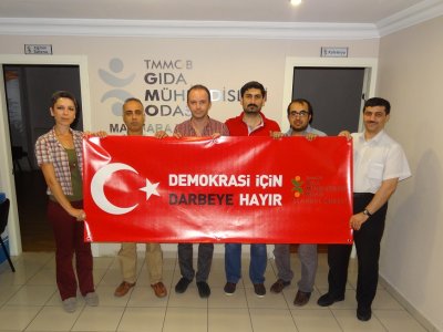 GAZİOSMANPAŞA MEYDANINDA DEMOKRASİ NÖBETİNDEYDİK