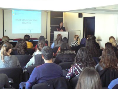 HAZIR YEMEK SEKTÖRÜ SEMİNERİNİ GERÇEKLEŞTİRDİK