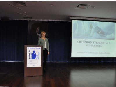 YEDİTEPE ÜNİVERSİTESİNDE SÜT VE SÜT SEKTÖRÜ HAKKINDA SÖYLEŞİ GERÇEKLEŞTİRİLDİ