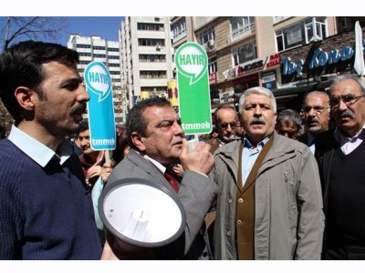 TMMOB ÜYELERİ PROVOKASYONA GEÇİT VERMEDİ