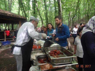 07 MAYISTA PİKNİKTEYDİK
