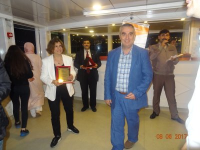 MESLEKTE 30 YILINI DOLDURAN ÜYELERİMİZE PLAKET VERİLDİ